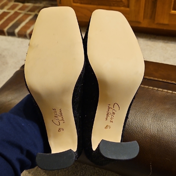 Sam Edelman Black Patent Mary Jane Heels - Picture 8 of 8